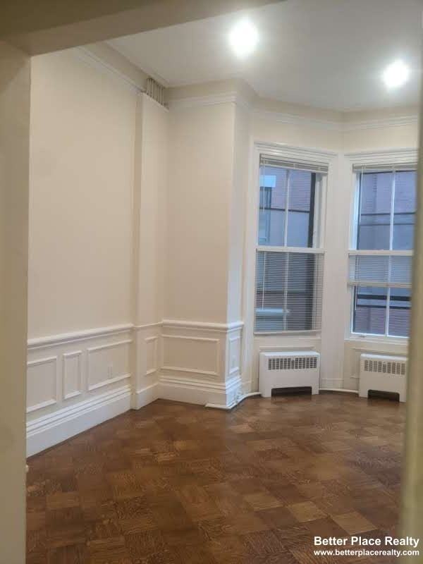 265 Clarendon St #1R - Photo 6 of 19