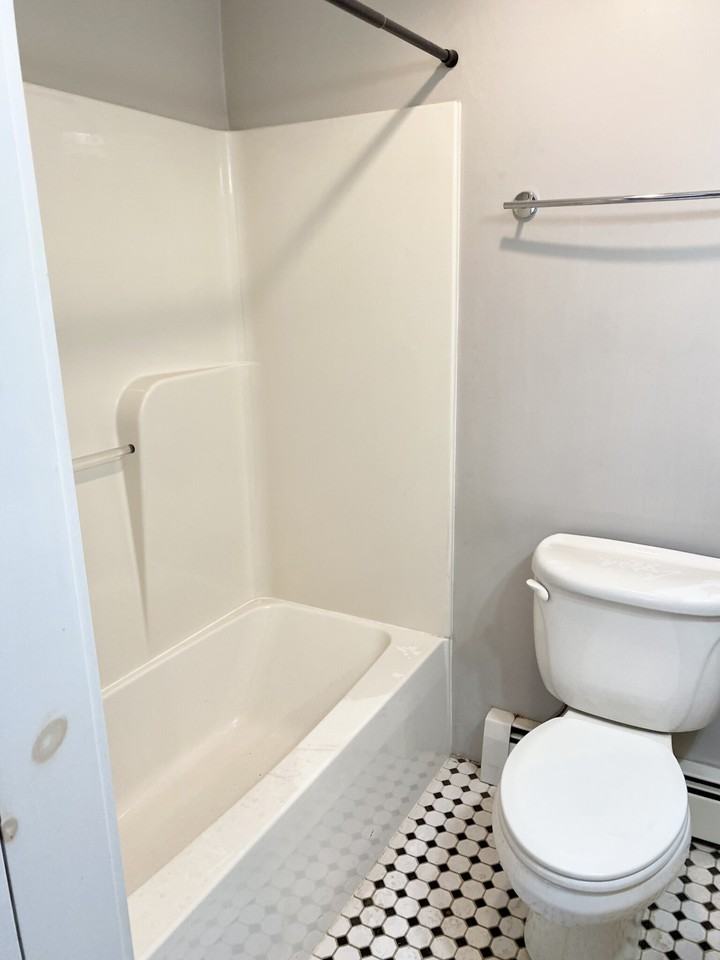 33 Gore St #1 - Photo 2 of 13