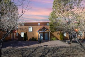 featured image of 501 Girard Blvd Se