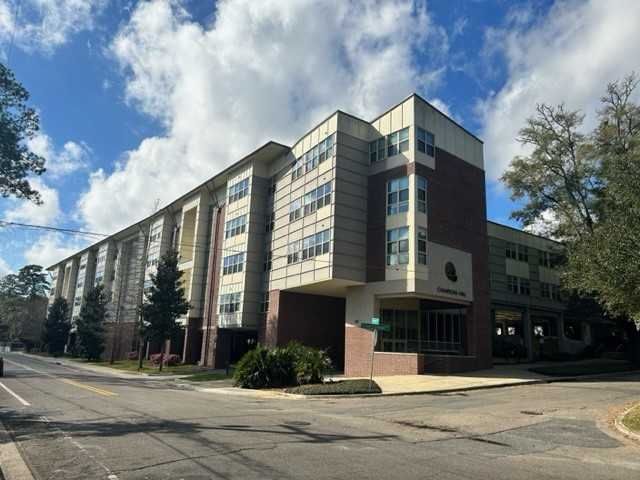 232 Hayden Rd - Photo 2 of 11