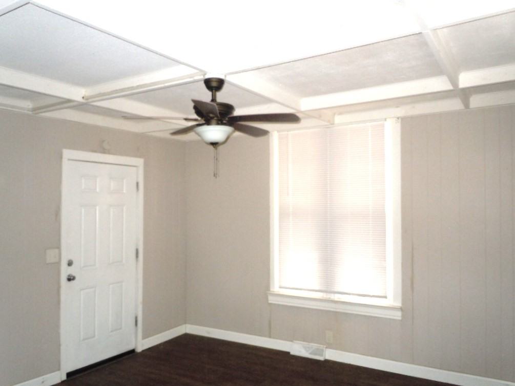 312 South Fillmore Street #B - Photo 3 of 10