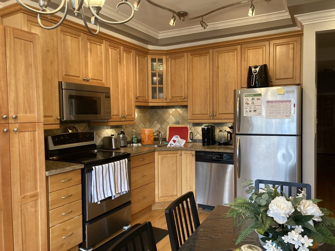 Cardero St & Comox St ###3 - Photo 5 of 91