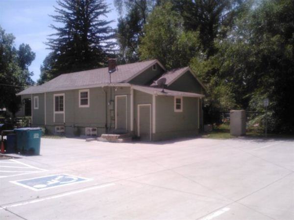 724 E Laurel St - Photo 2 of 2