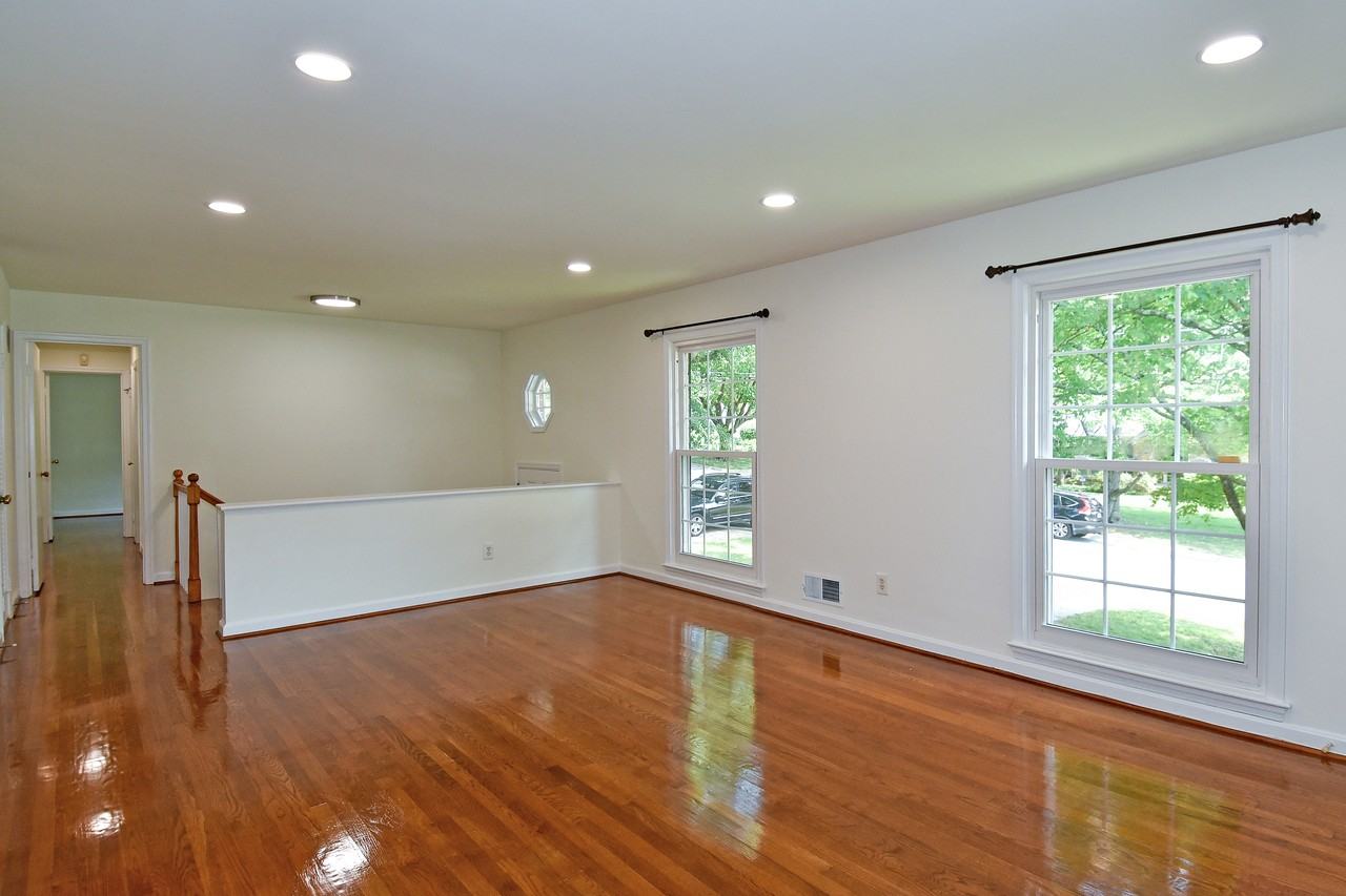 7513 Sebago Road - Photo 3 of 15