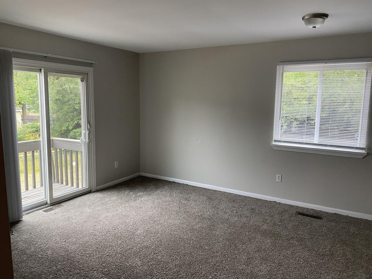 207 N Summit St #1 - Photo 5 of 19