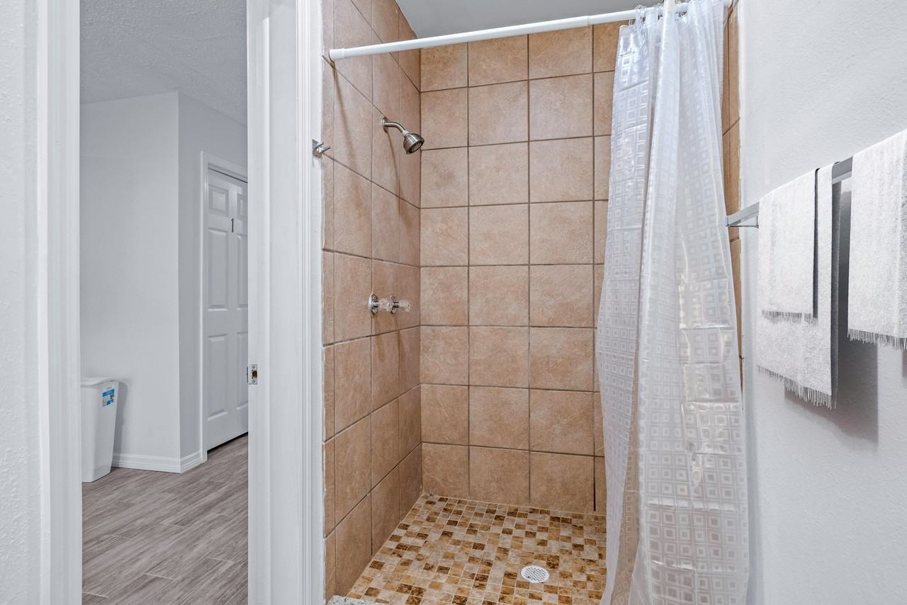 E Flora St - Photo 6 of 10