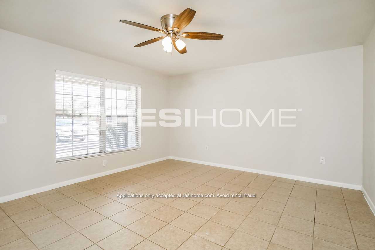 413 Lake Ned Rd - Photo 3 of 18