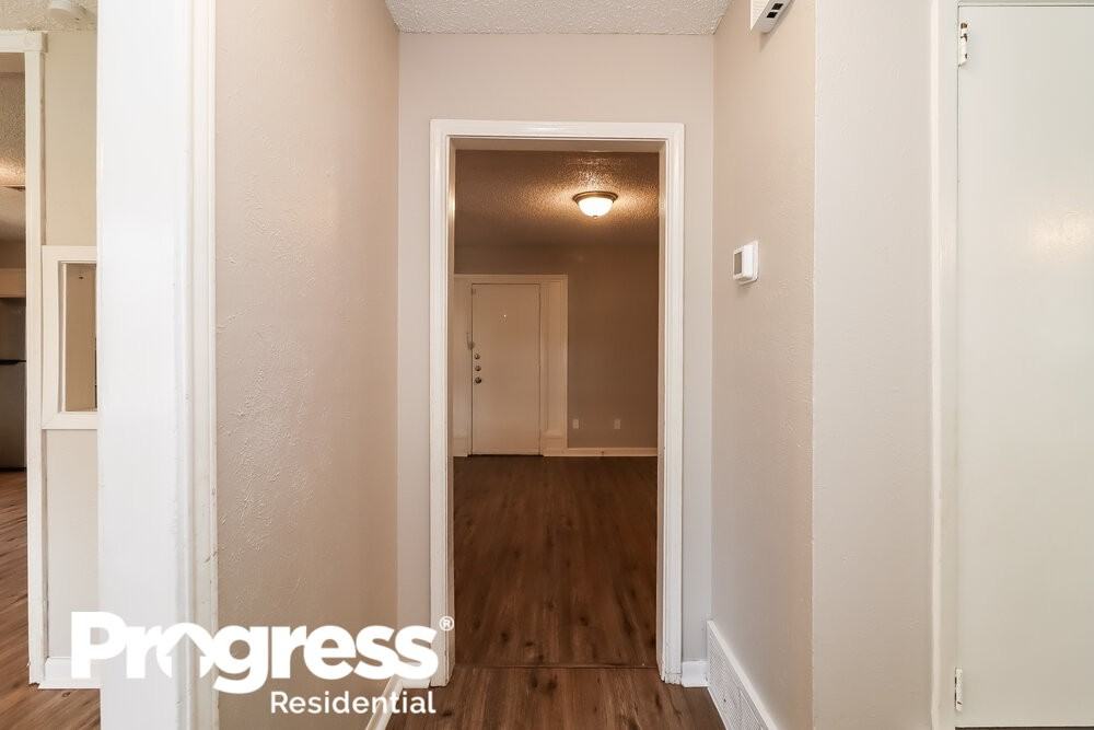 7321 Falmouth Dr - Photo 3 of 16
