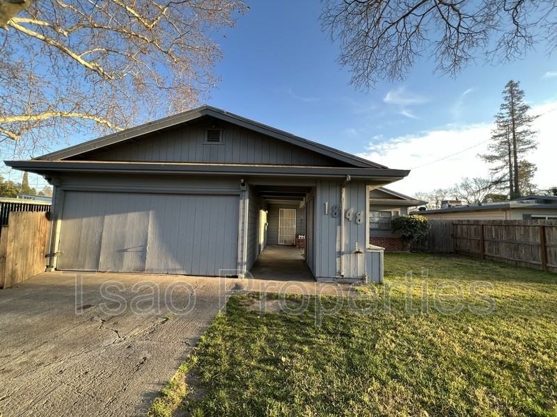 1848 Douglas Rd - Photo 2 of 28