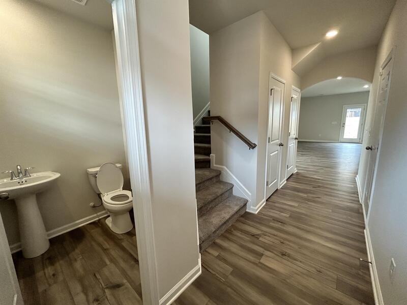 448 Bee Cove Way - Photo 3 of 25