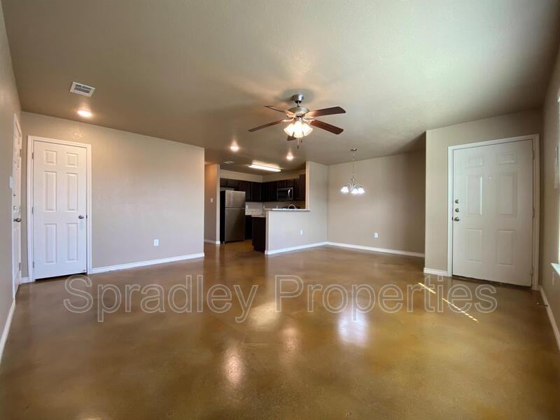 1512 Chance Ct - Photo 2 of 8