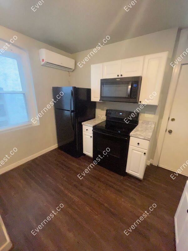 1612 Maury St #B - Photo 2 of 9