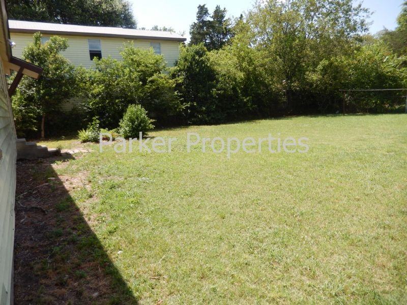 613 W Hammond St - Photo 3 of 12