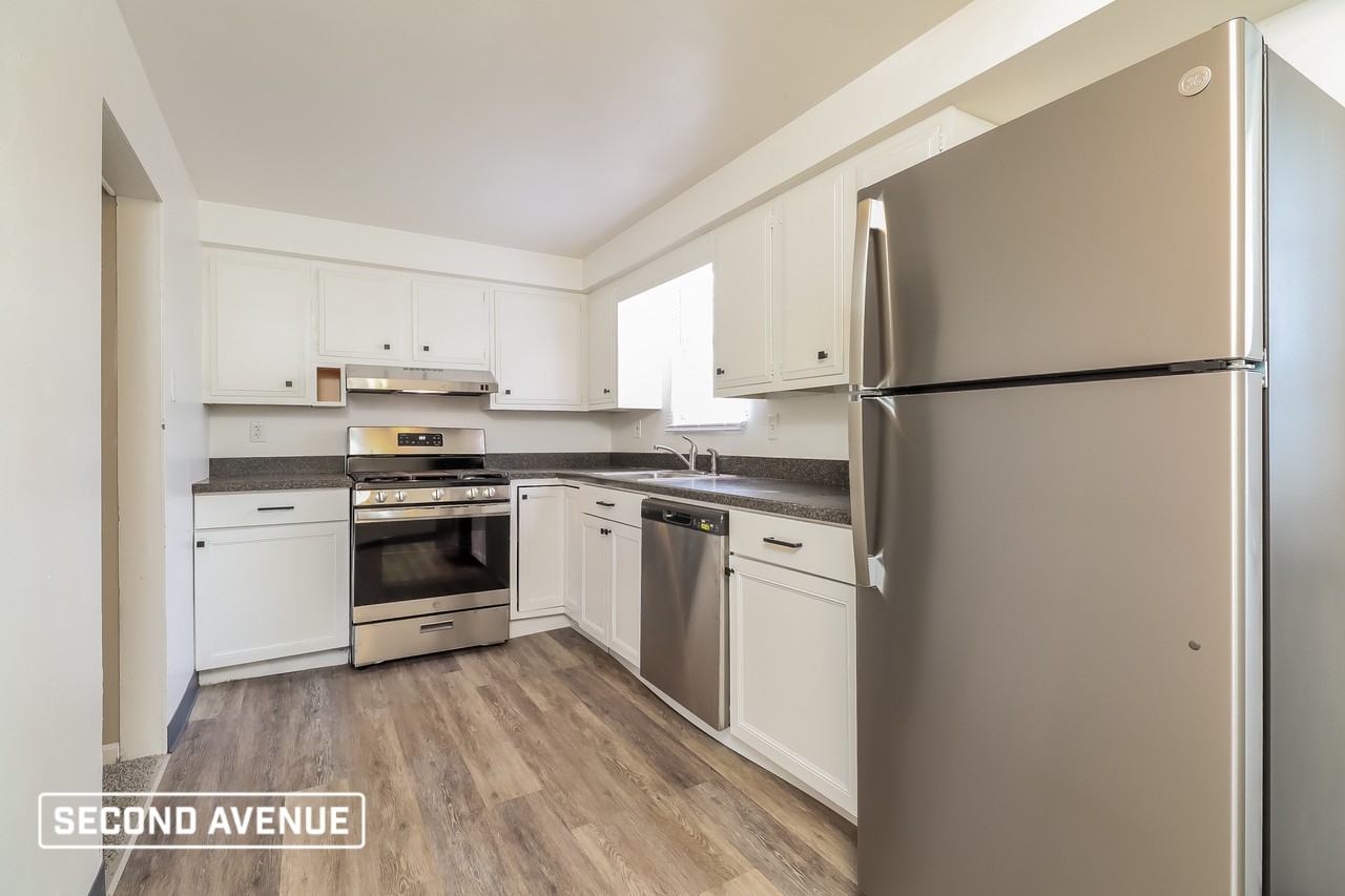 4770 Hamilton Rd - Photo 4 of 18