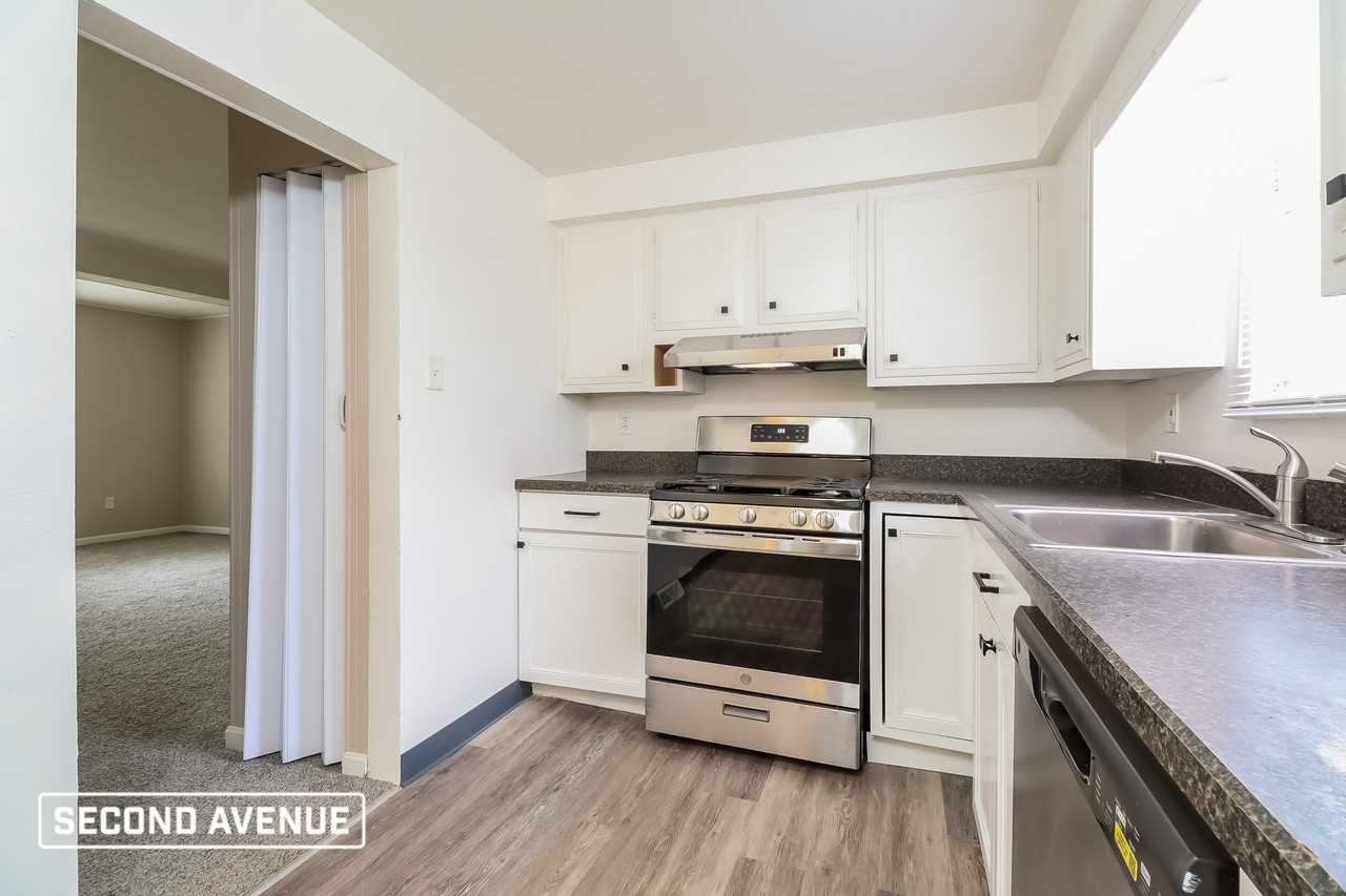 4770 Hamilton Rd - Photo 5 of 18