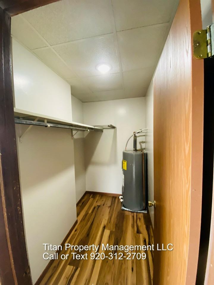 1002 Oregon Street #1 - Photo 2 of 6