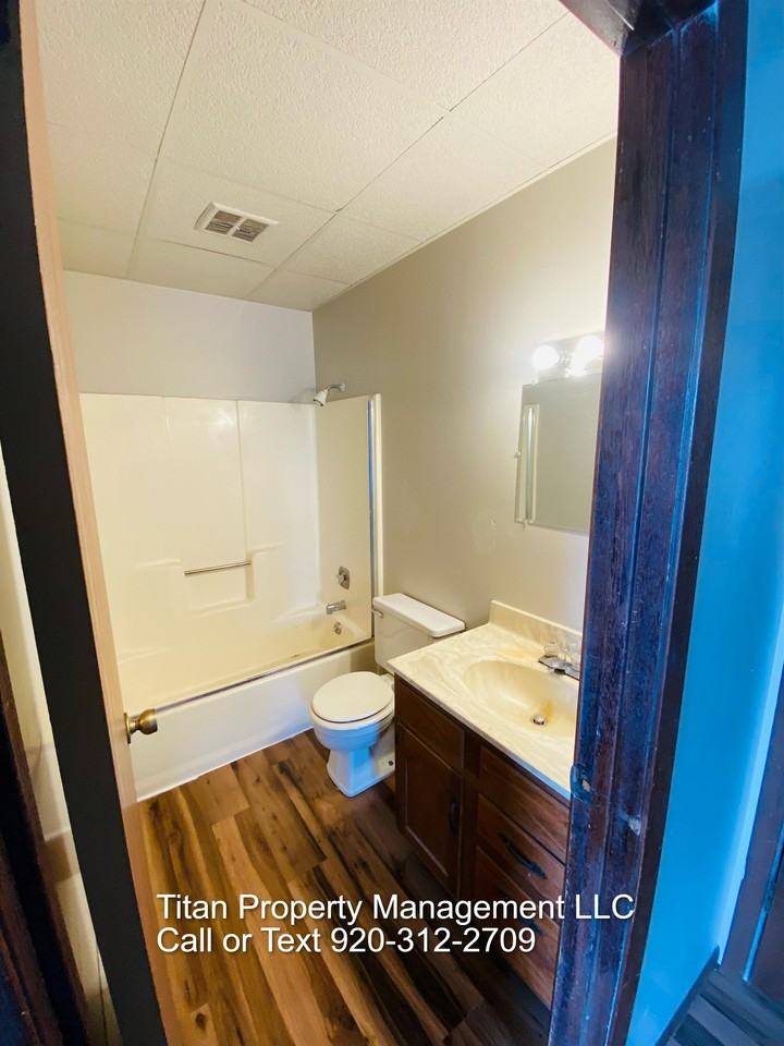 1002 Oregon Street #1 - Photo 5 of 6