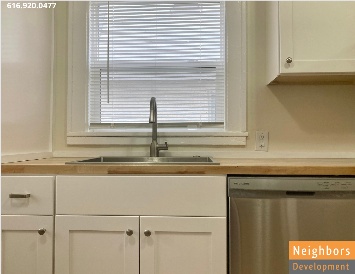 1139 Walker Ave Nw #1 - Photo 3 of 26