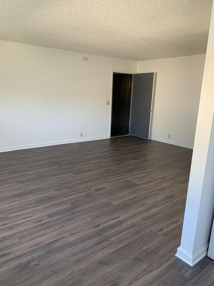840 Grand Ave #3 - Photo 2 of 14