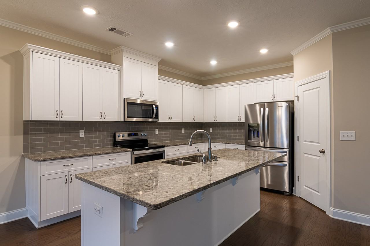 453 Arrowwood Dr #1 - Photo 5 of 50