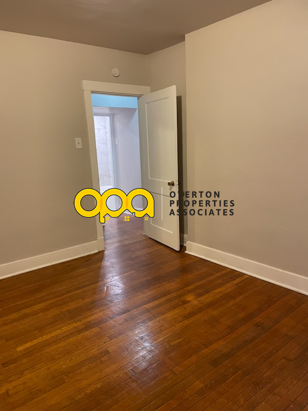 513 Hill Ave 1st Fl #513 - Photo 4 of 17