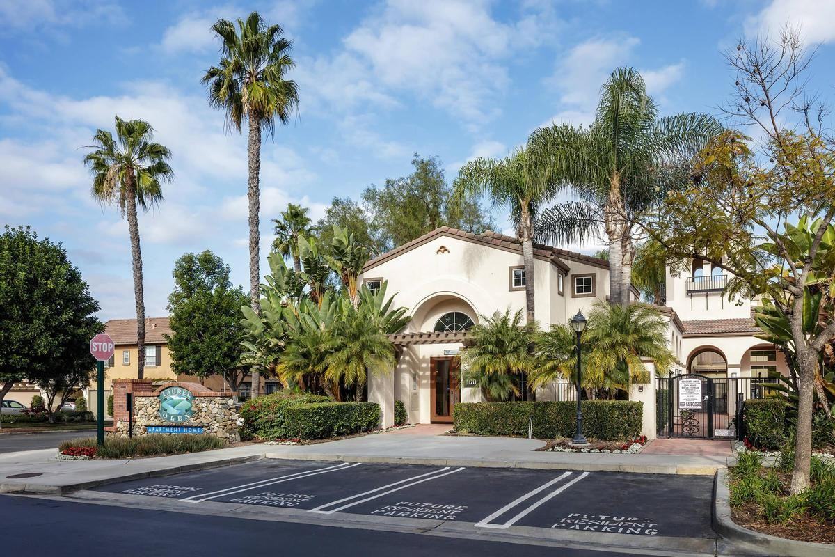 70 Sklar Street - Photo 6 of 13