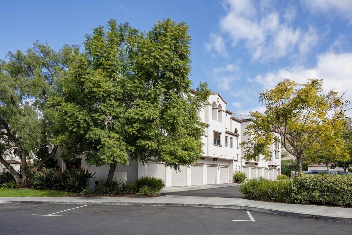 70 Sklar Street - Photo 7 of 13