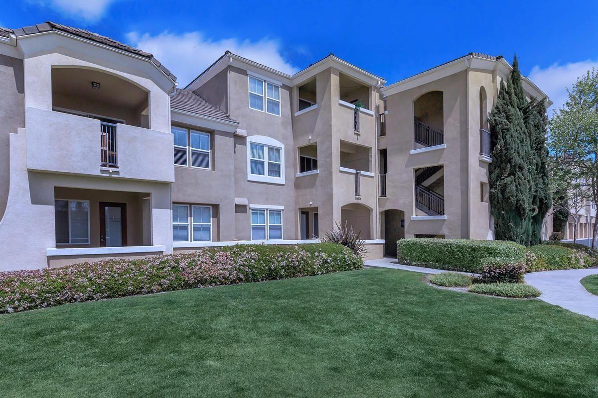 2000 Corporate Dr - Photo 6 of 43