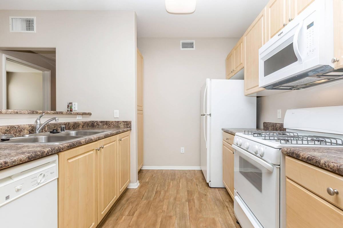 27082 Oneill Dr - Photo 6 of 50