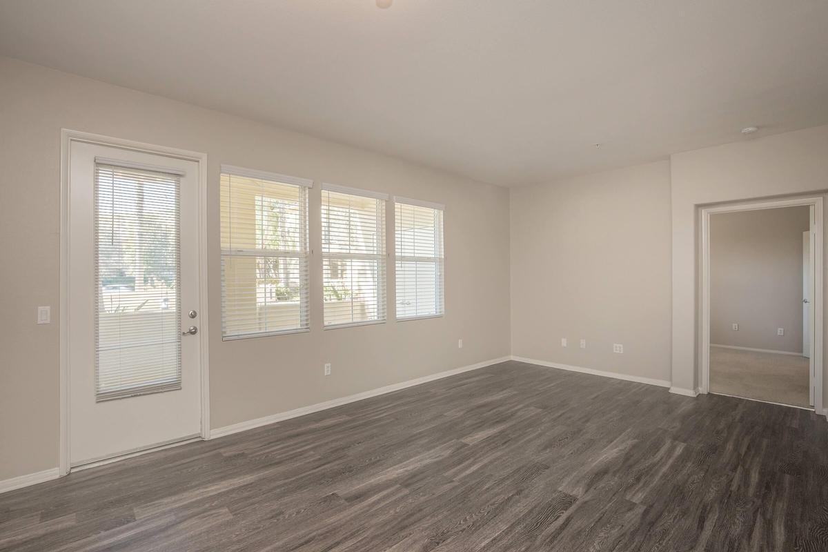 27082 Oneill Dr - Photo 6 of 50