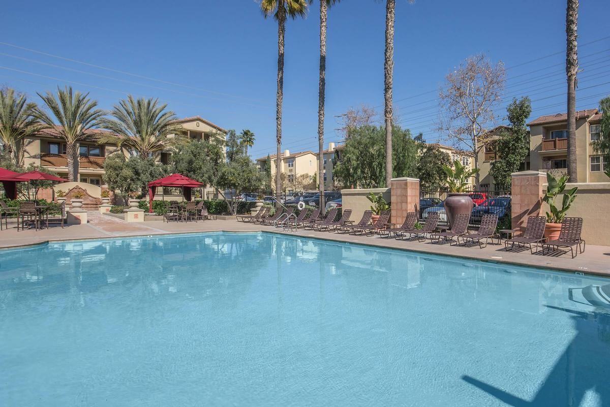 27082 Oneill Dr - Photo 2 of 50