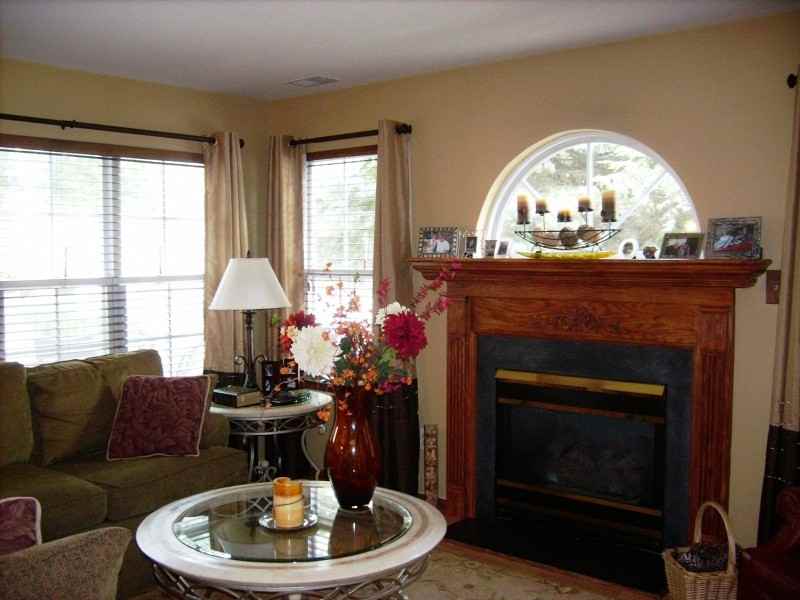 2105 Wendover Dr - Photo 3 of 13