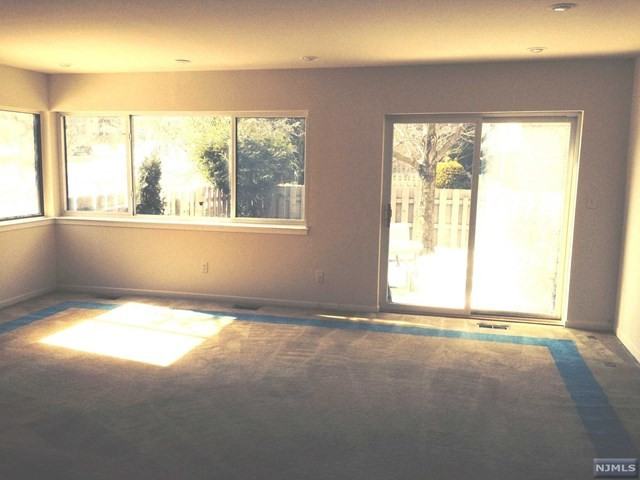 332 Pond Ct #332 - Photo 2 of 24