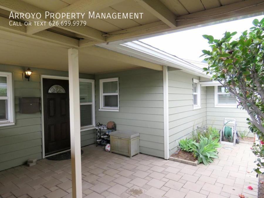 1165 Leonard Ave - Photo 3 of 31