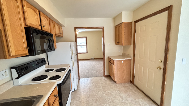 1052 Community Rd #4 - Photo 2 of 18