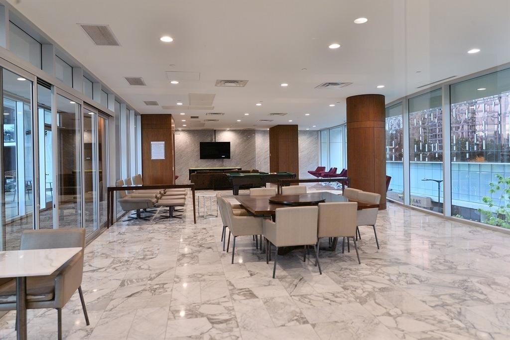 68 Smithe Street #15/F - Photo 4 of 9