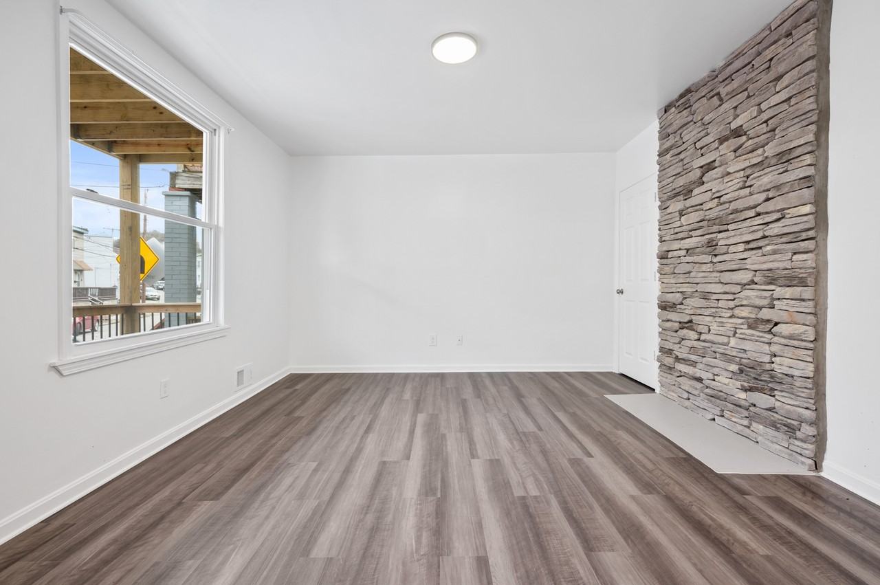 477 Norton St #1 - Photo 4 of 20