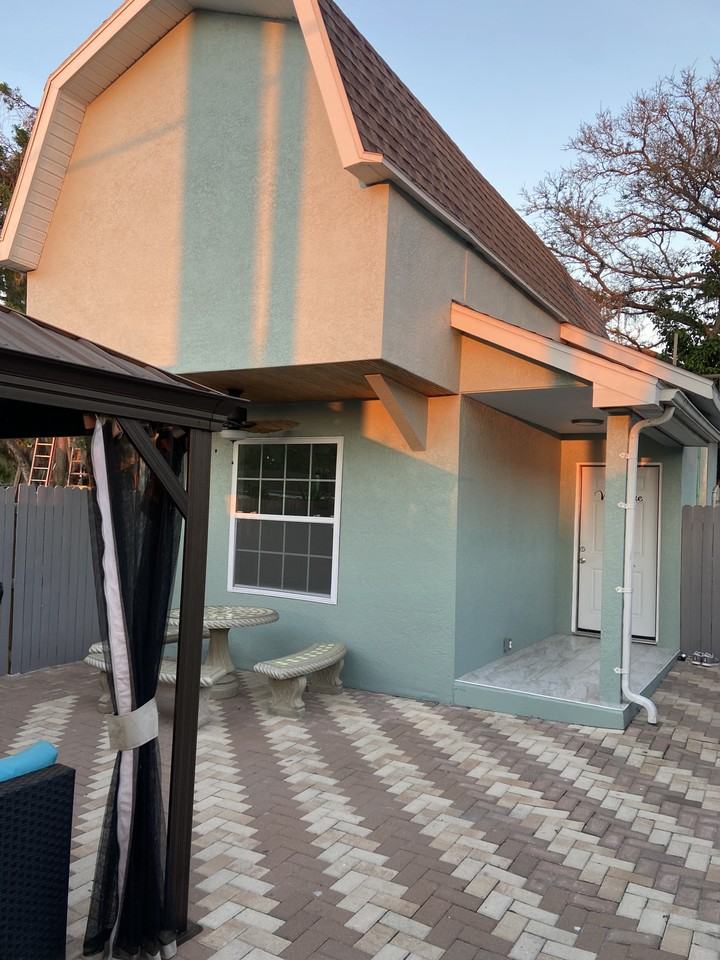 3222 Clinton Cir - Photo 3 of 50