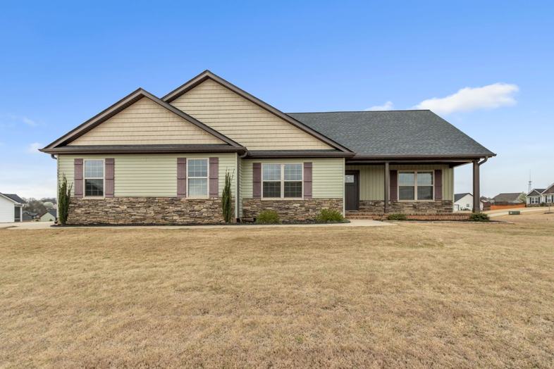 157 Deyoung Meadows Dr, Greer, SC 29651 3 Bedroom House for 2,200