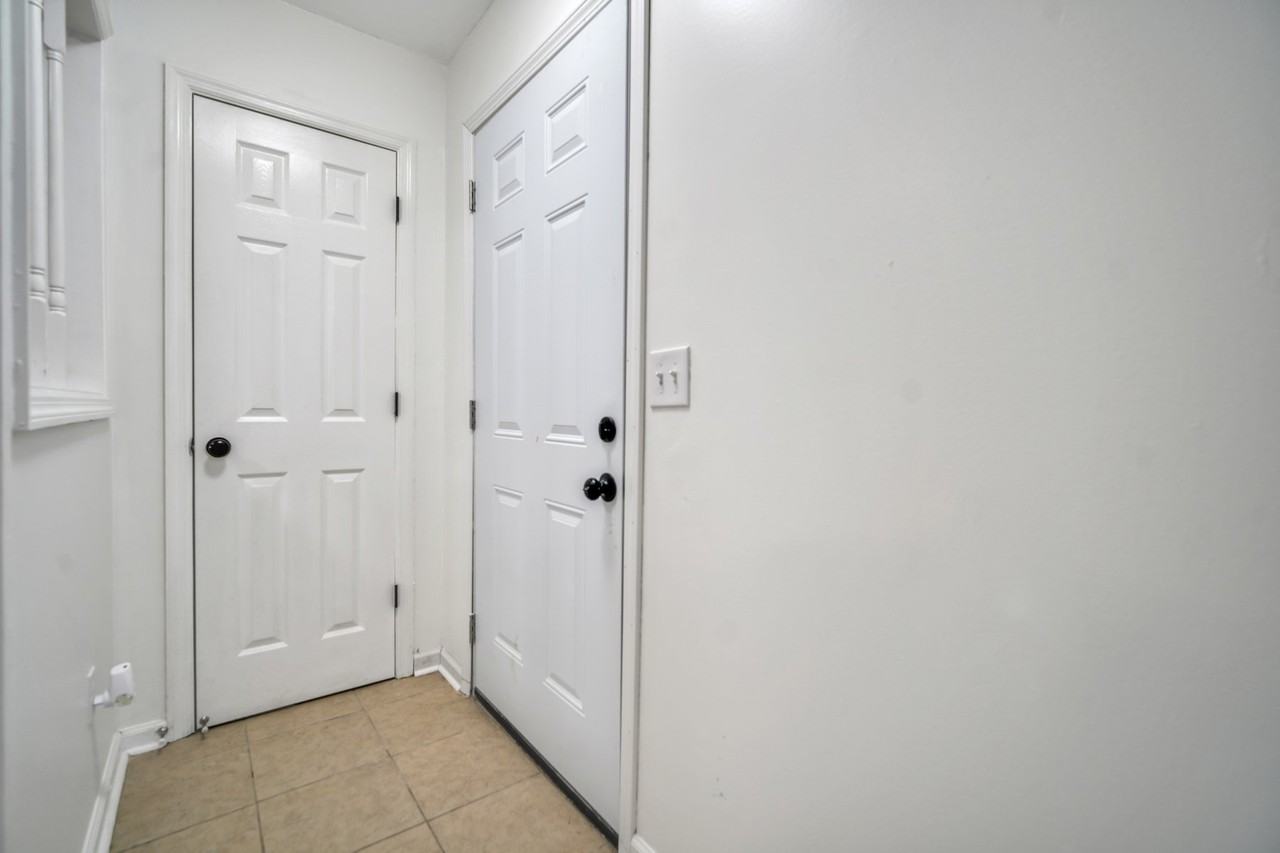 1732 Talmadge Rd #1 - Photo 2 of 33