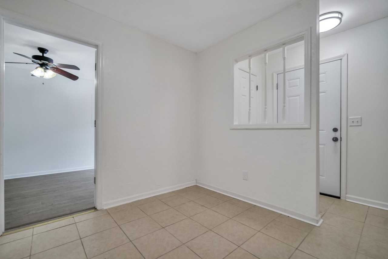1732 Talmadge Rd #1 - Photo 4 of 33