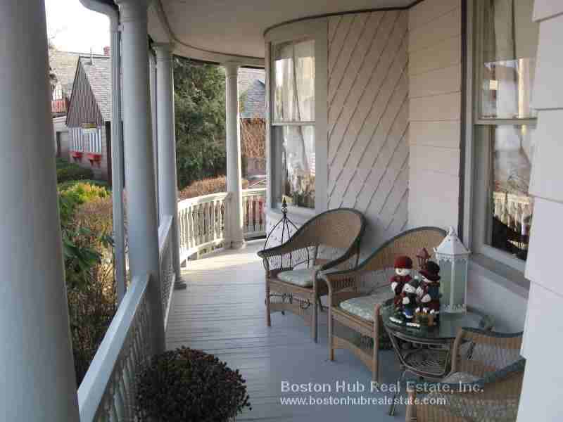 20 Crystal St - Photo 3 of 17