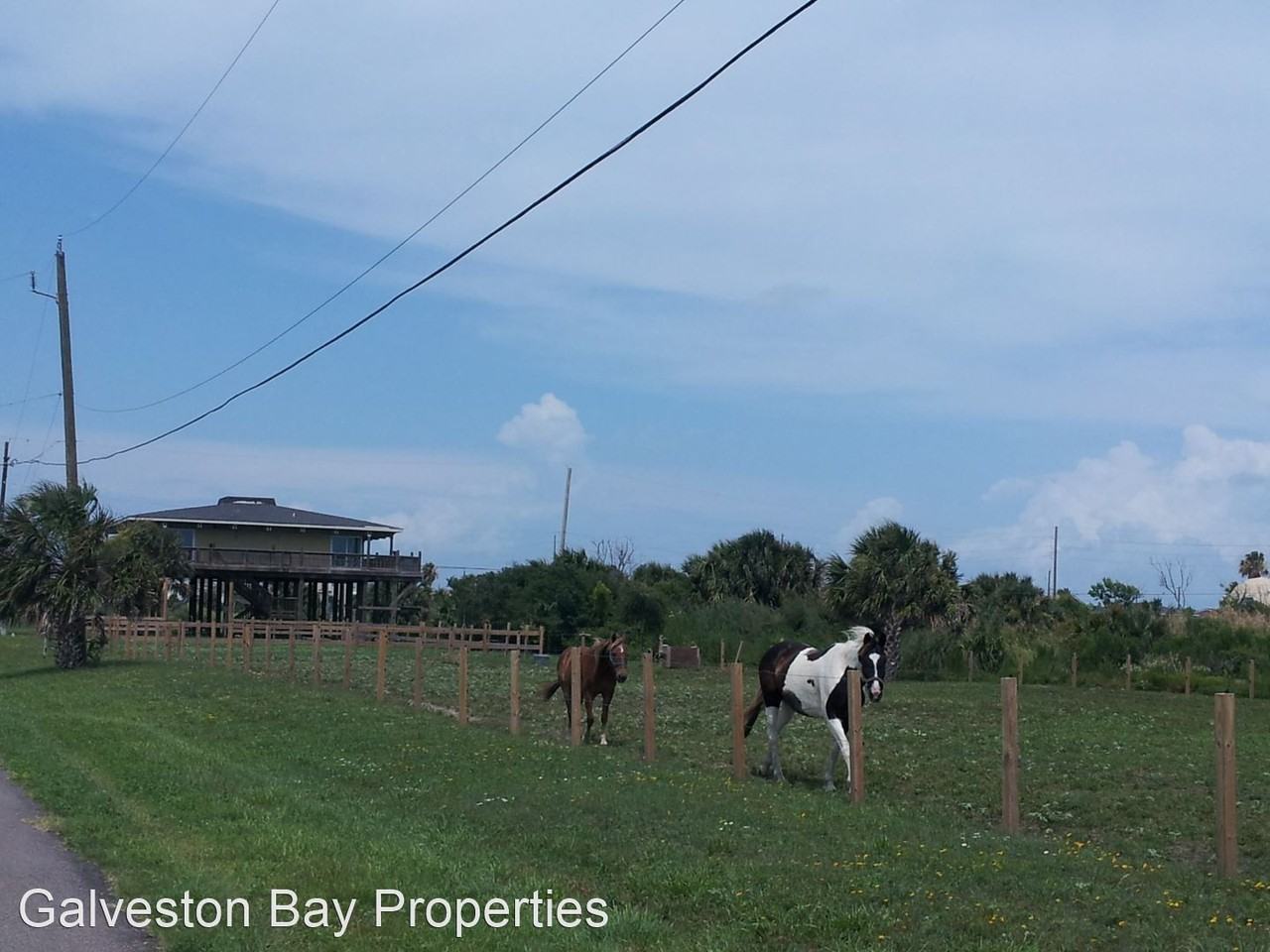 14211 Miramar Dr - Photo 2 of 12