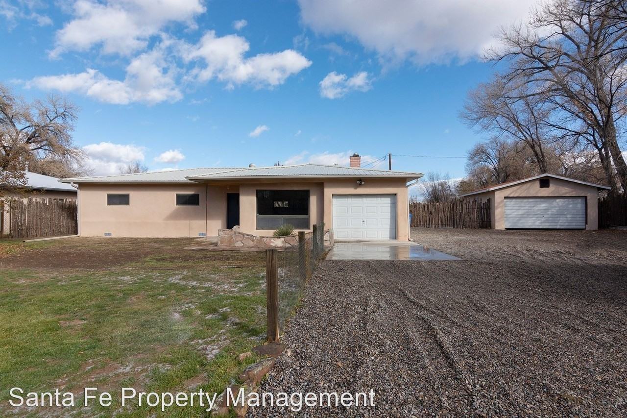 317 Costilla Ln - Photo 2 of 28