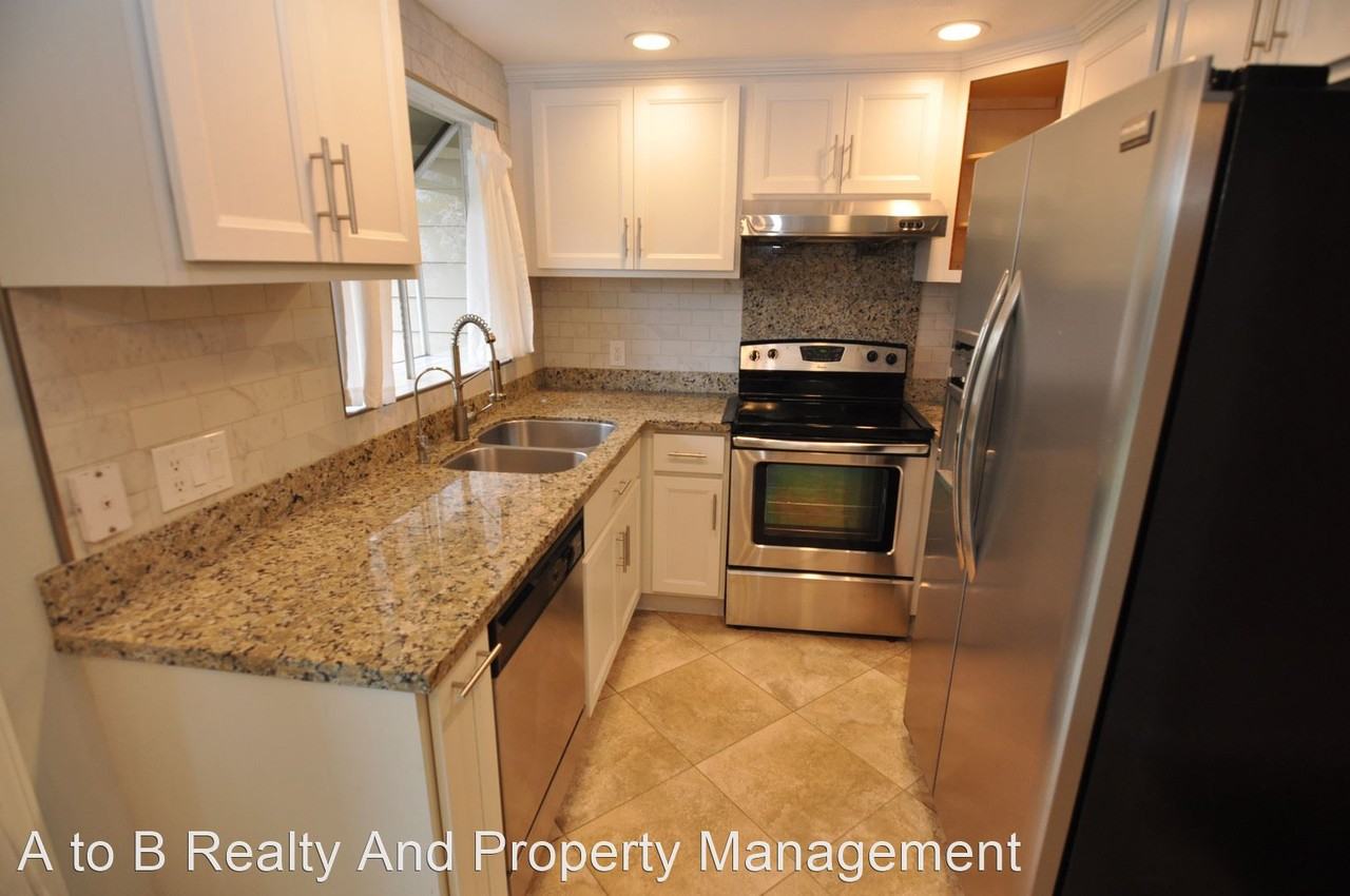 5243 Macaw Ct - Photo 2 of 18