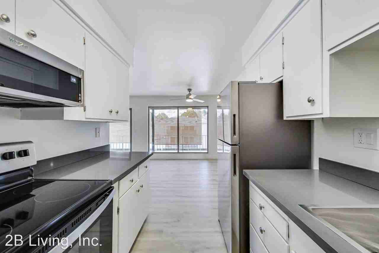 284 Tyrella Avenue - Photo 3 of 34