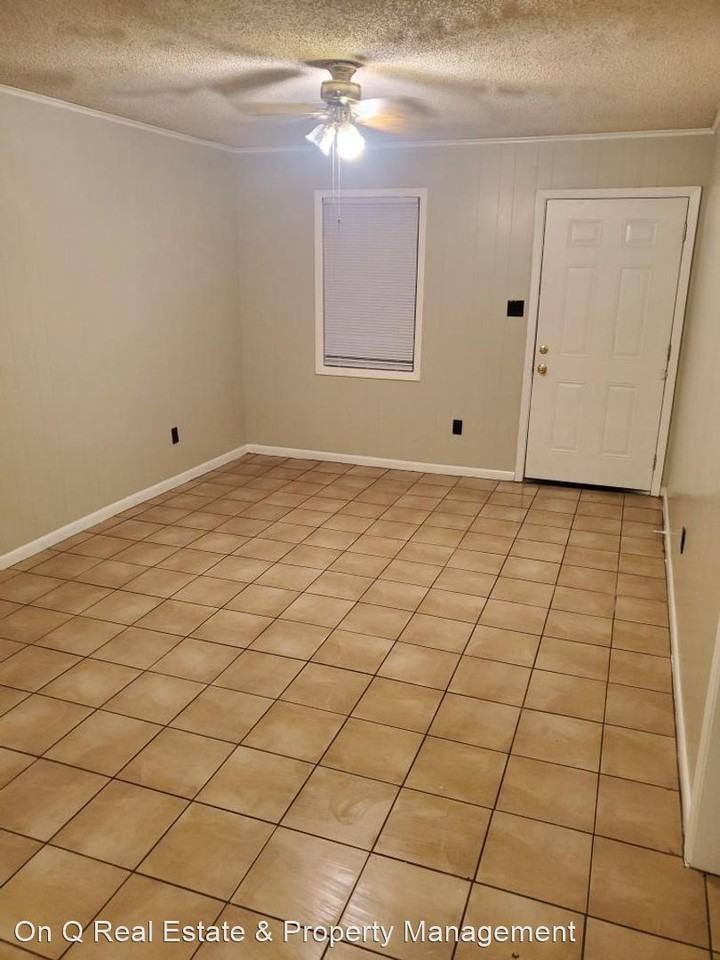 707 Meadowbrook - Photo 2 of 11