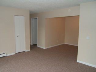 Pheasant Run Apartments - Photo 3 of 9