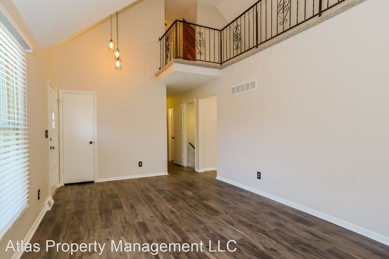 7319 Nw 78th St - Photo 3 of 18