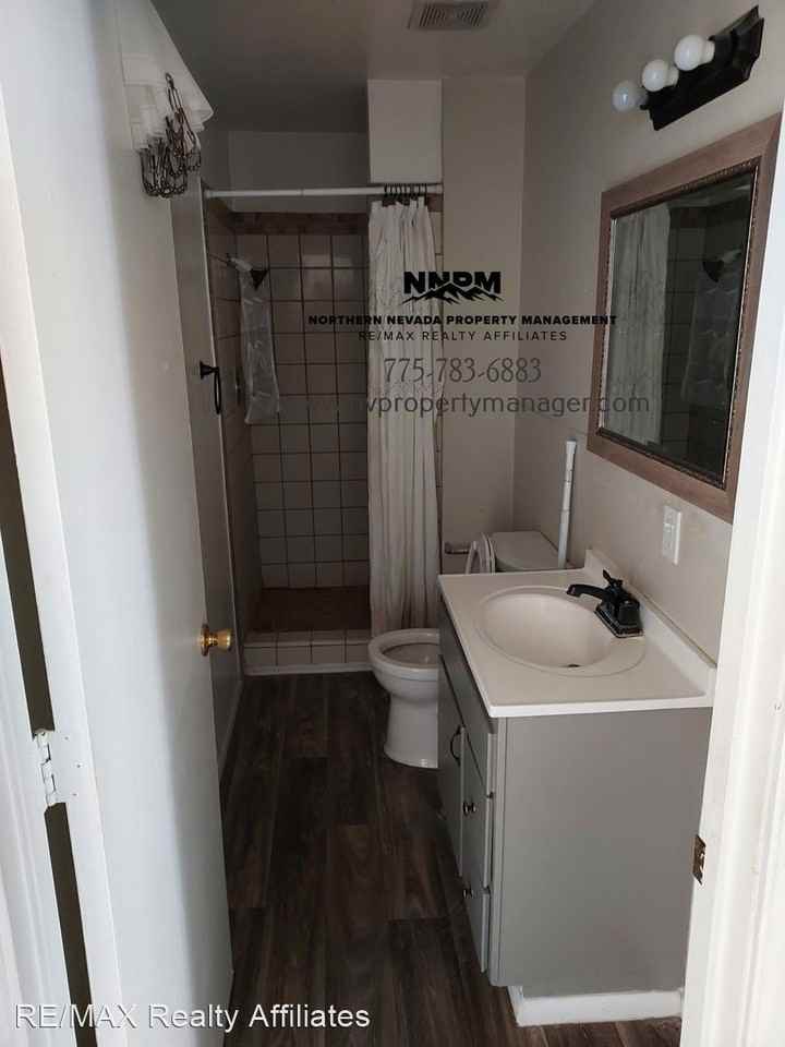 219 Broadway Ave - Photo 3 of 4